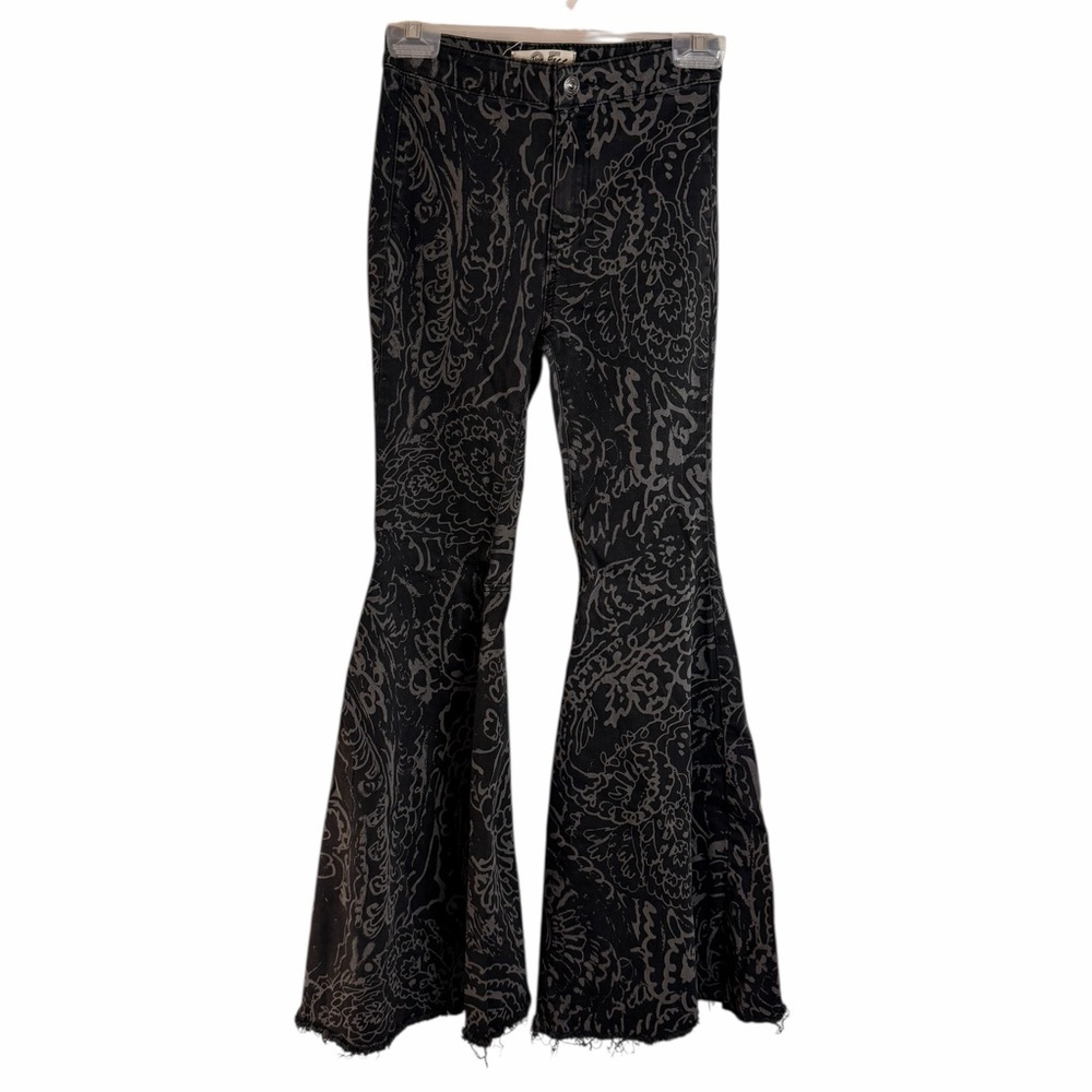 Free People We the Free Black FloralJust Float On Geo Flare Jeans Womens Sz 25 - Picture 4 of 14